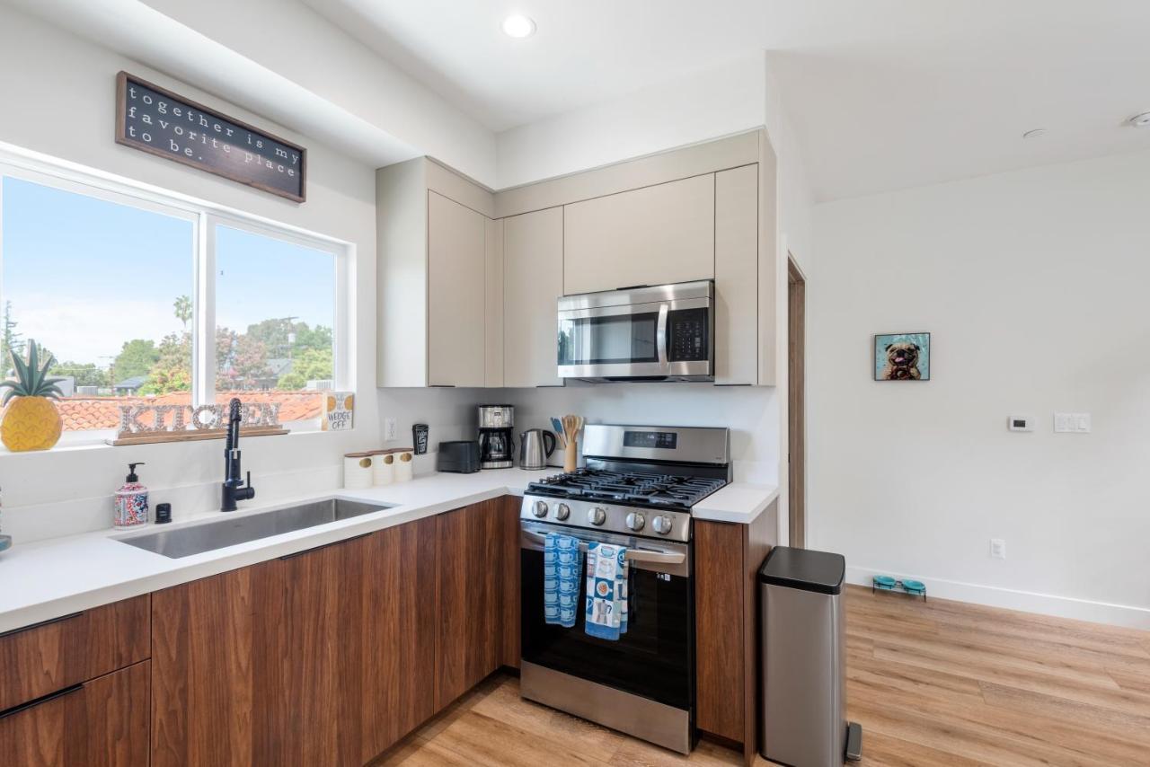 Stylish Sherman Oaks Townhouse 3Bed + 3.5Bath All Master Suites Лос-Анджелес Экстерьер фото