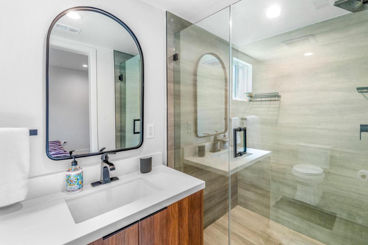 Stylish Sherman Oaks Townhouse 3Bed + 3.5Bath All Master Suites Лос-Анджелес Экстерьер фото